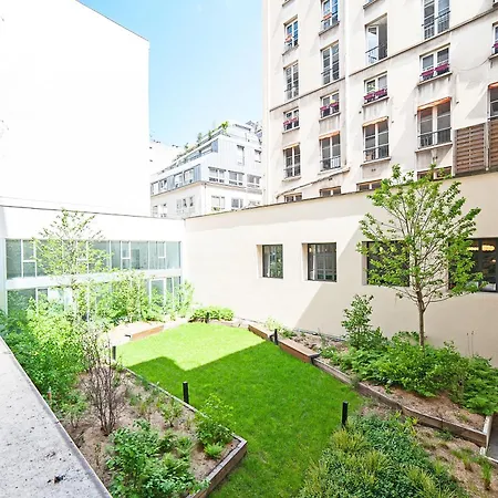 Apartment Large Pleasant Alcove In Center Paris